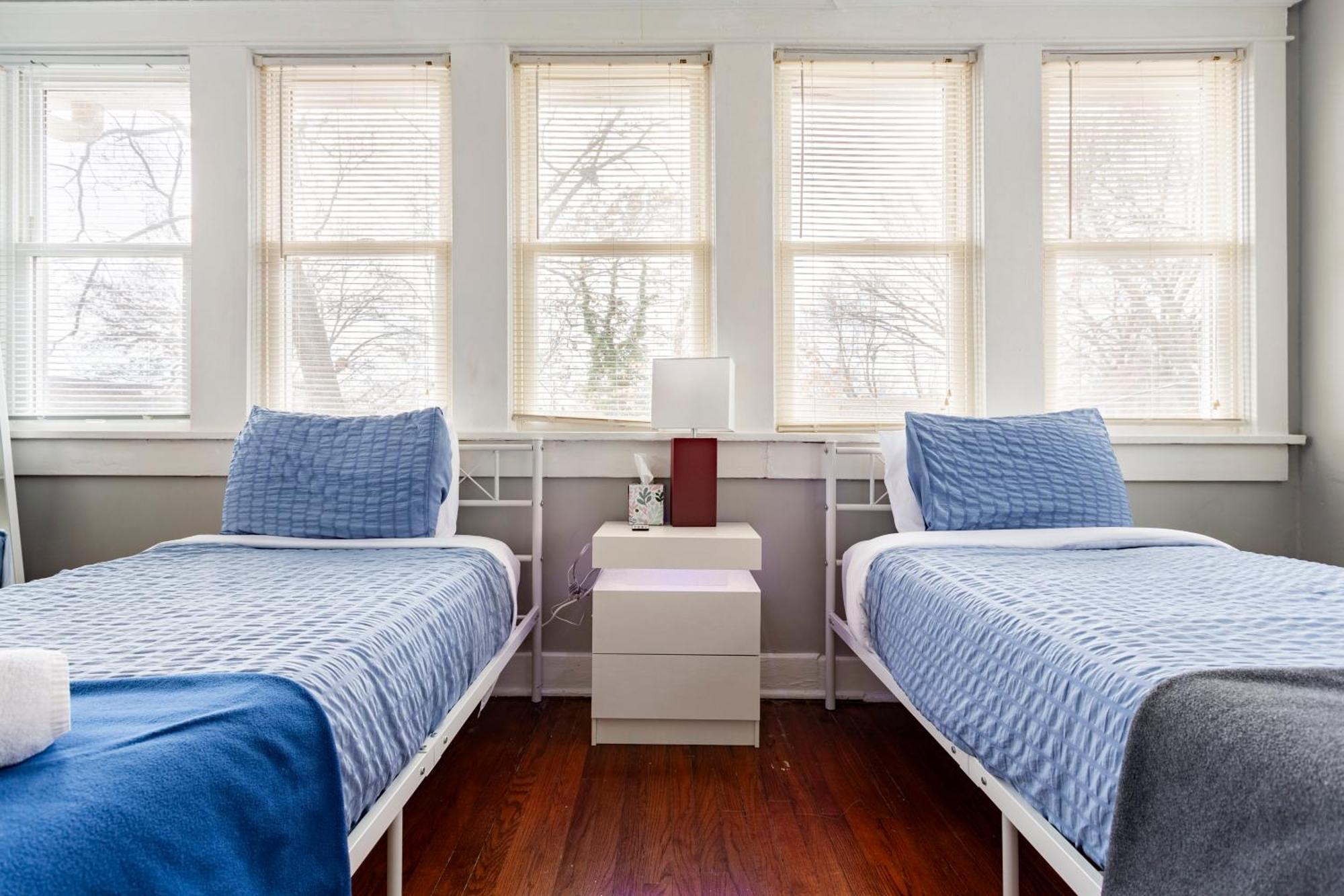 Сasa de vacaciones Historic Family Getaway, 5 Star Location, Royal Beds Kansas City